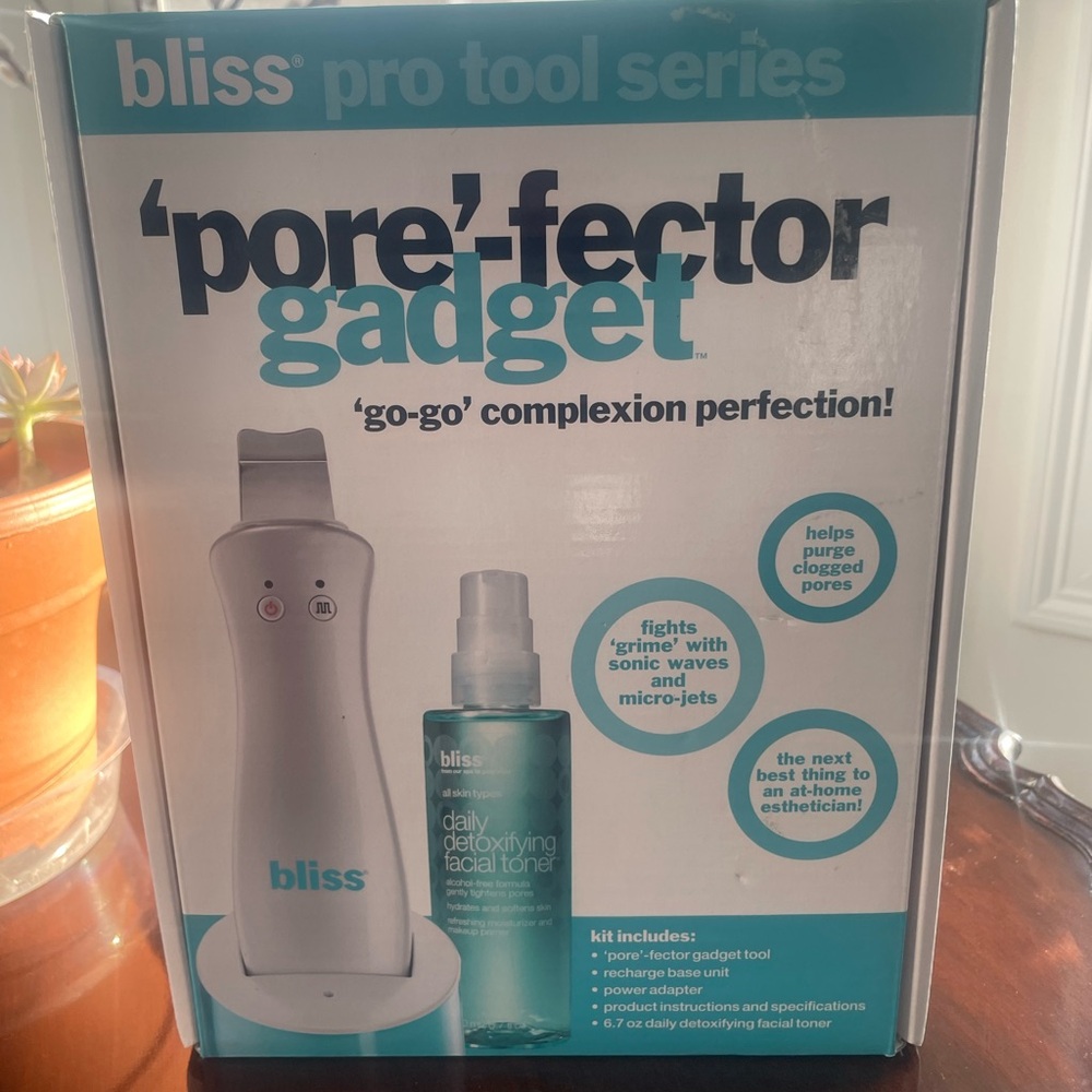 Bliss Facial Pore Cleansing Tool View 4
